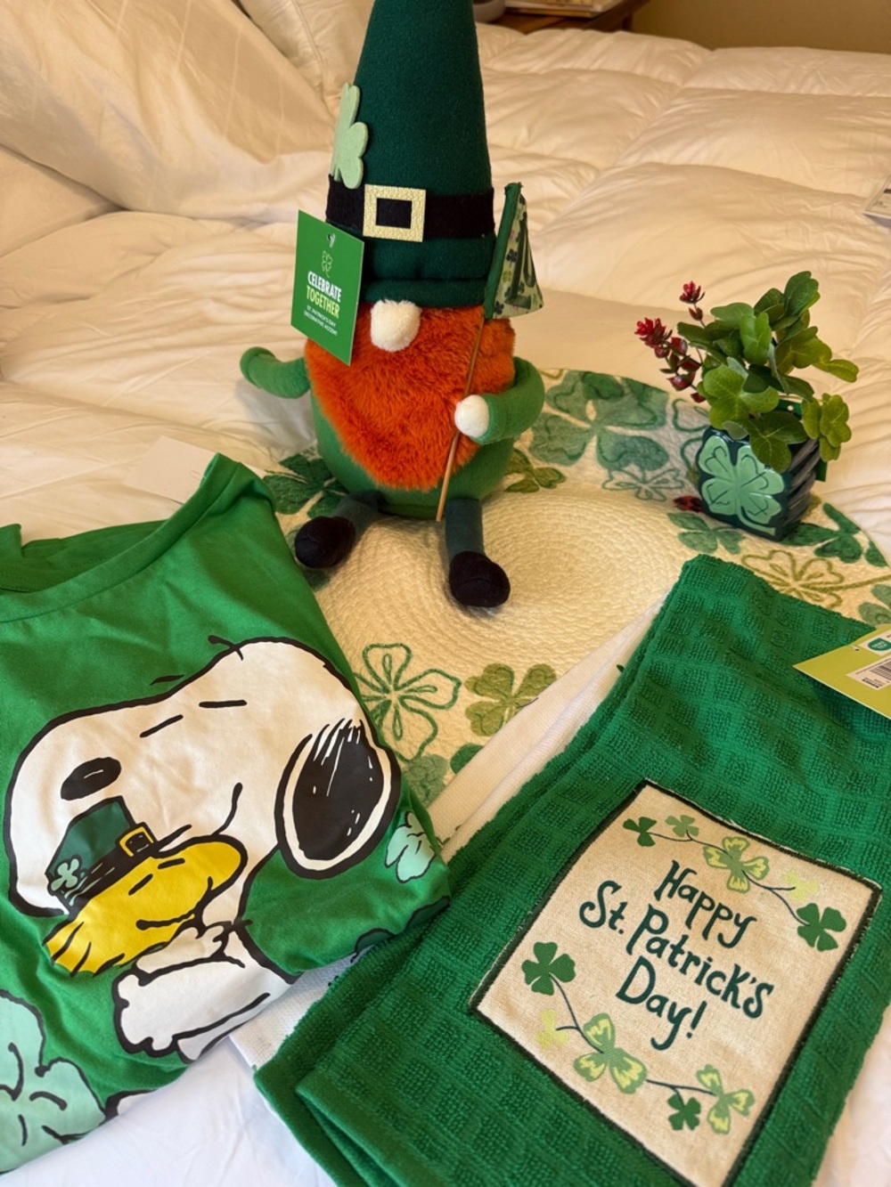 St. Patrick's Snoopy Tee & Holiday Kitchen Towel Set - Green